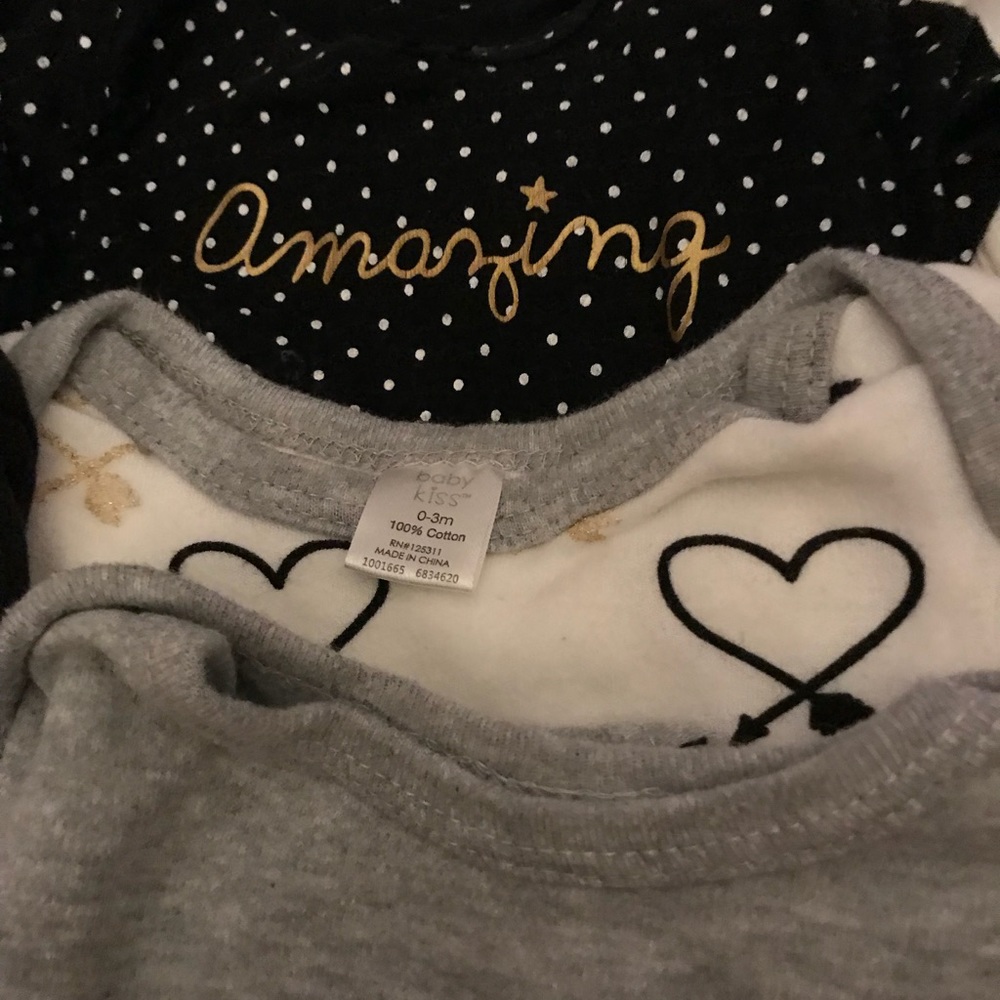 Baby girl clothes 0-3 months